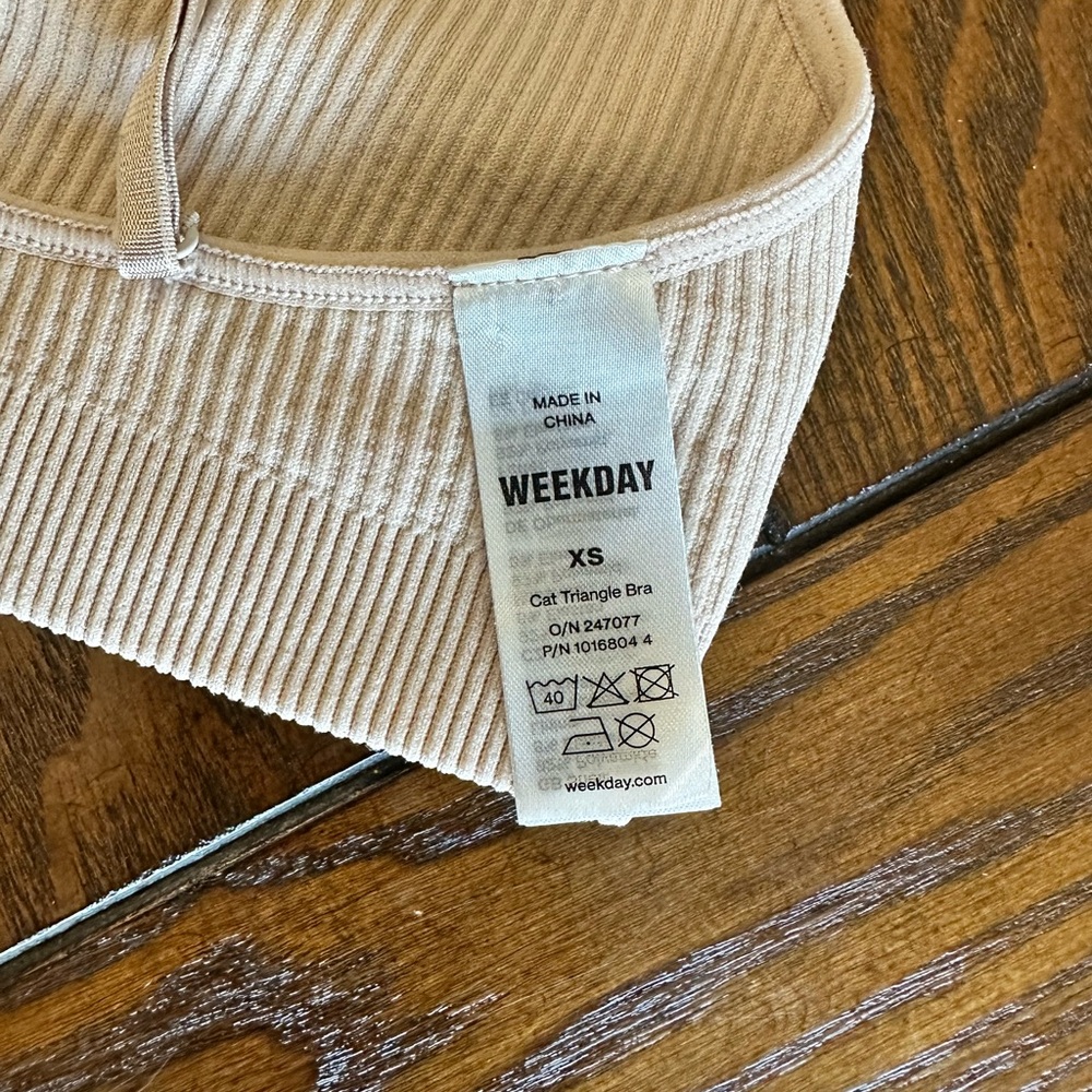 Weekday Ribbed Bralette - Light Pink - Picture 4 of 4